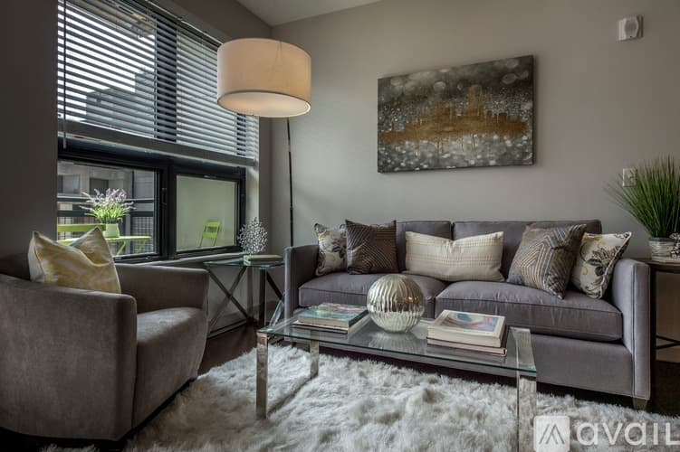Brookline Apartment: 45 Marion St