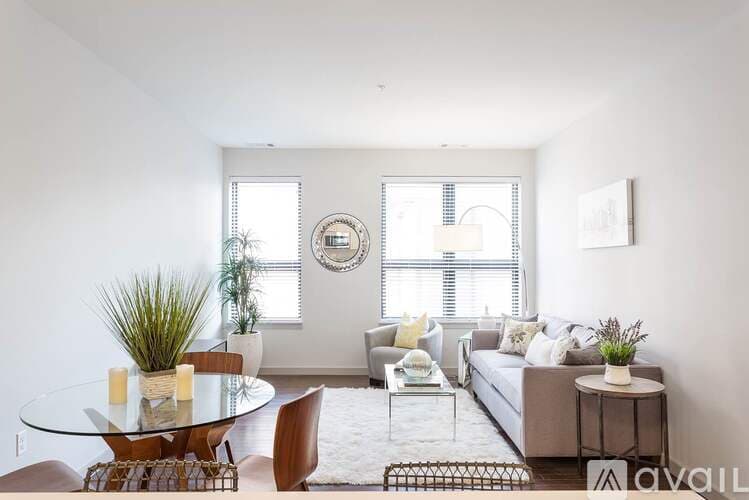 Brookline Apartment: 45 Marion St