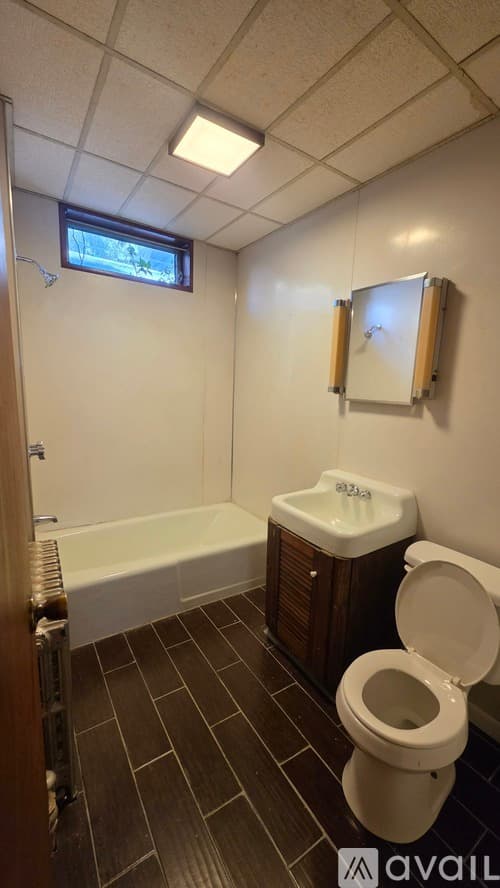 Port Jervis Apartment: 40 King St