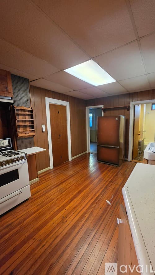Port Jervis Apartment: 40 King St