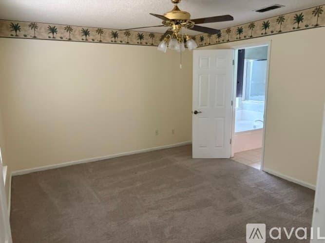 Saint Johns House: 992 Buttercup Drive