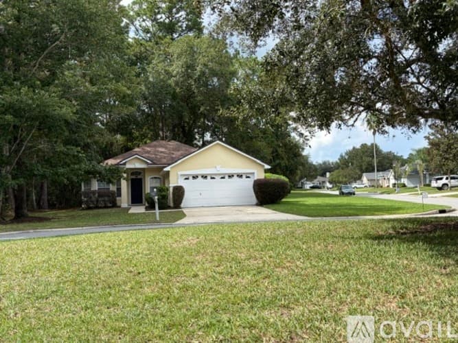 Saint Johns House: 992 Buttercup Drive