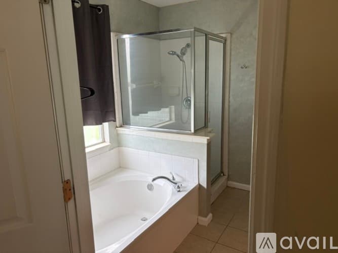 Saint Johns House: 992 Buttercup Drive