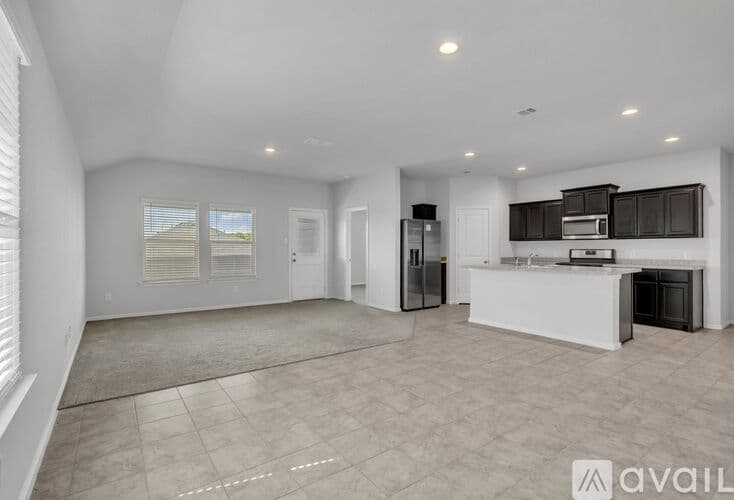 Justin House: 16617 Porterfield Ln
