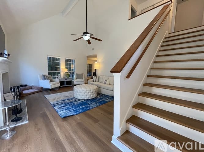 Decatur House: 1100 Ashbury Dr
