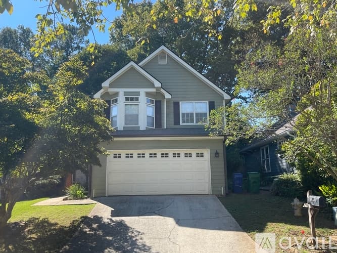 Decatur House: 1100 Ashbury Dr