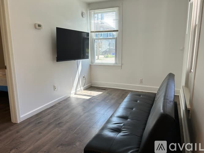 Binghamton House: 61 Walnut Street