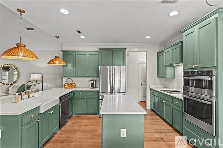 Dothan House: 100 Redbud Circle