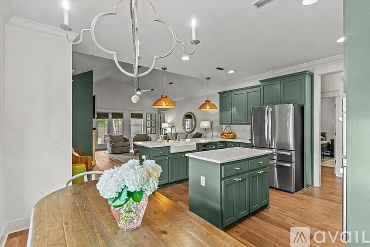 Dothan House: 100 Redbud Circle