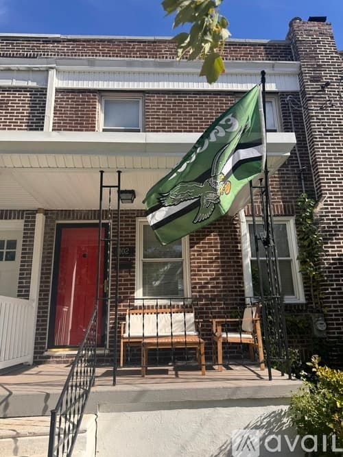 Collingswood House: 102 Coolidge Avenue