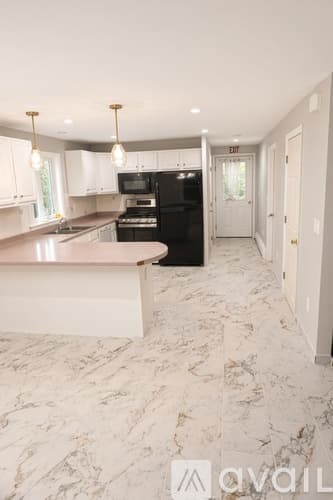 Windham House: 41 Dakota Drive