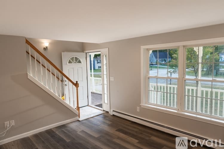 Windham House: 41 Dakota Drive