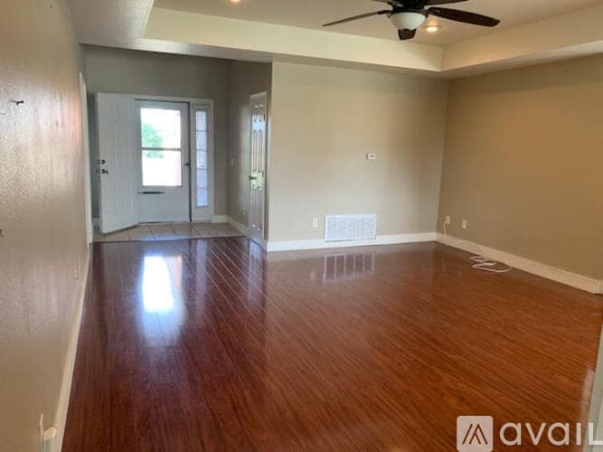 Lowell Apartment: 14727 Cow Face Road