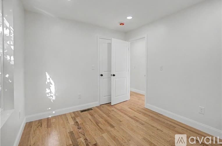 Providence Apartment: 171 Ocean Street