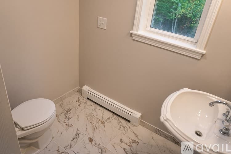 Windham House: 41 Dakota Drive