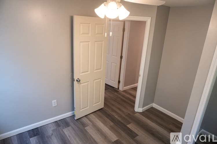 Windham House: 41 Dakota Drive