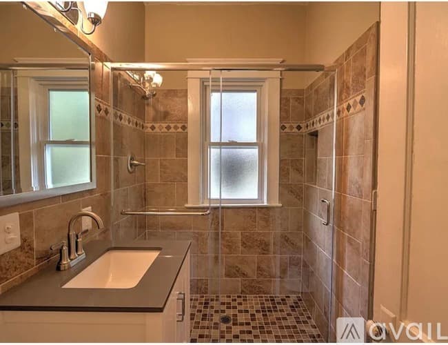 Lexington House: 107 Penmoken Park