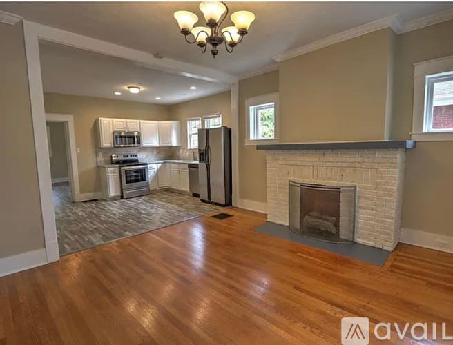 Lexington House: 107 Penmoken Park