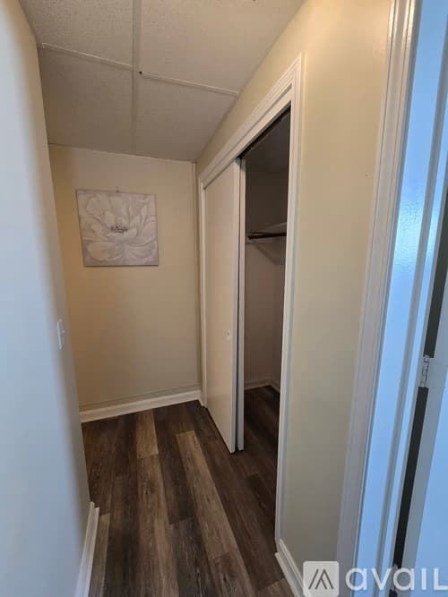 West Warwick Apartment: 53 Shippee Avenue