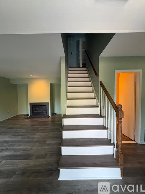 Ardmore Townhome: 700 Ardmore Avenue