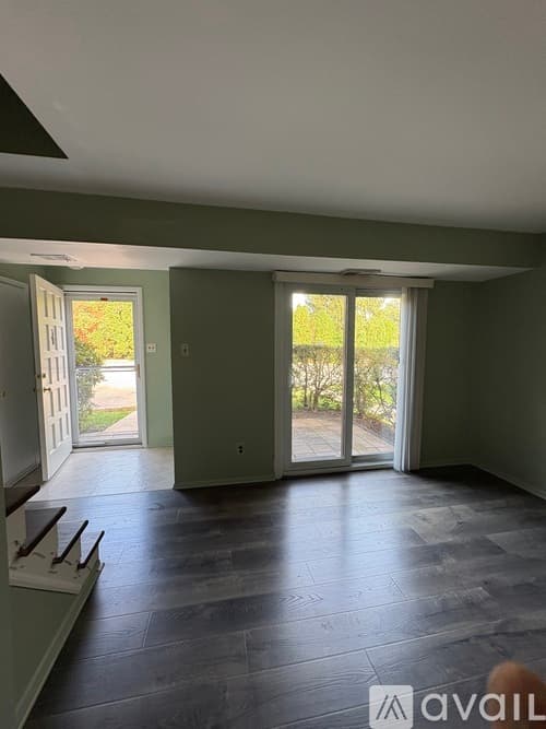 Ardmore Townhome: 700 Ardmore Avenue