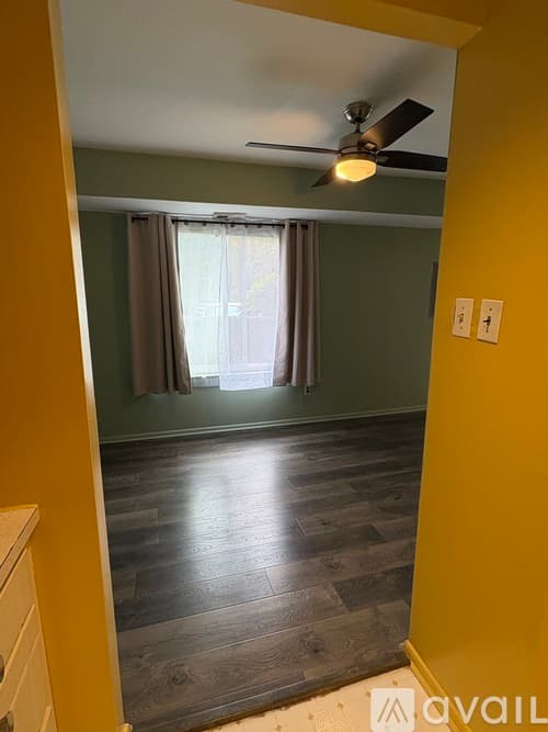 Ardmore Townhome: 700 Ardmore Avenue