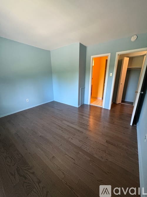 Ardmore Townhome: 700 Ardmore Avenue