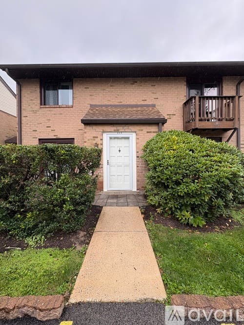 Ardmore Townhome: 700 Ardmore Avenue
