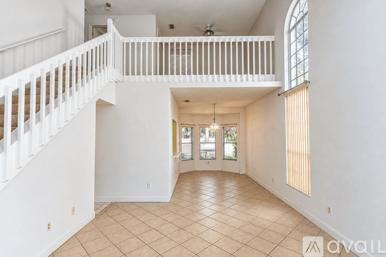 Longwood House: 808 Shell Lane