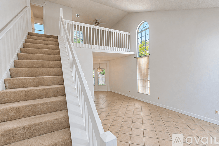 Longwood House: 808 Shell Lane