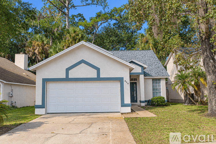 Longwood House: 808 Shell Lane