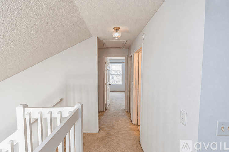 Longwood House: 808 Shell Lane