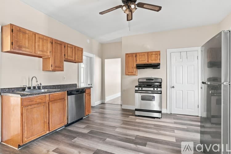 Providence Apartment: 10 Kossuth St
