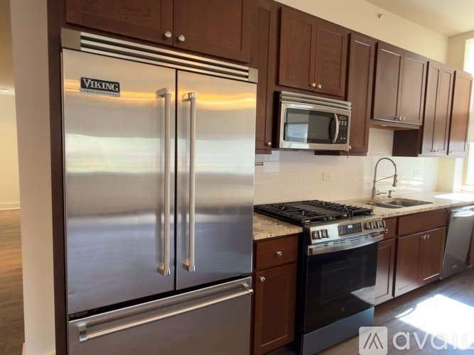 Crystal Lake Apartment: 95 Grant Street