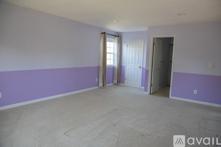 Chesterfield House: 15579 Country Ridge Drive