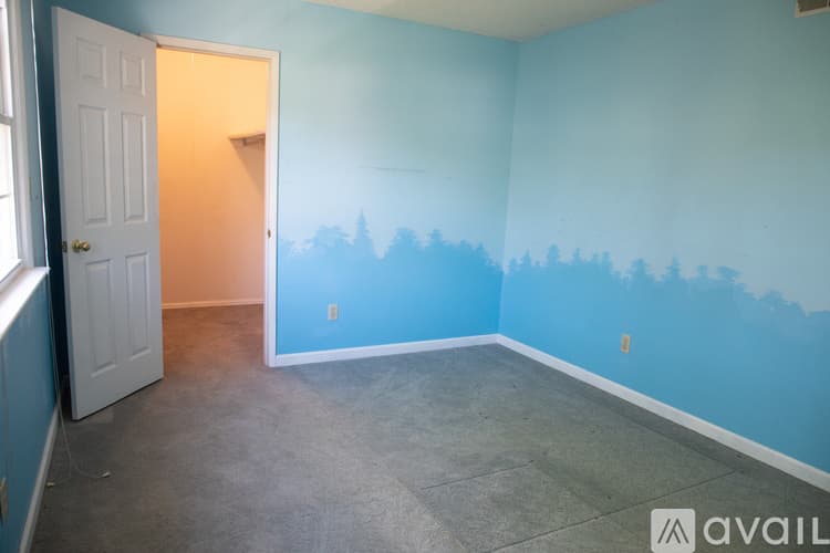Chesterfield House: 15579 Country Ridge Drive