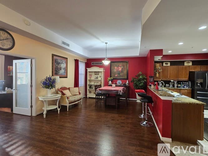 Clearwater Condo: 630 Wells CT