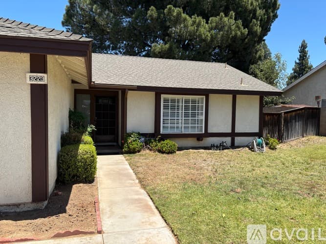 Riverside House: 3223 Saratoga Street