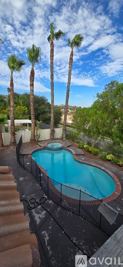 Corona House: 917 La Salle Circle