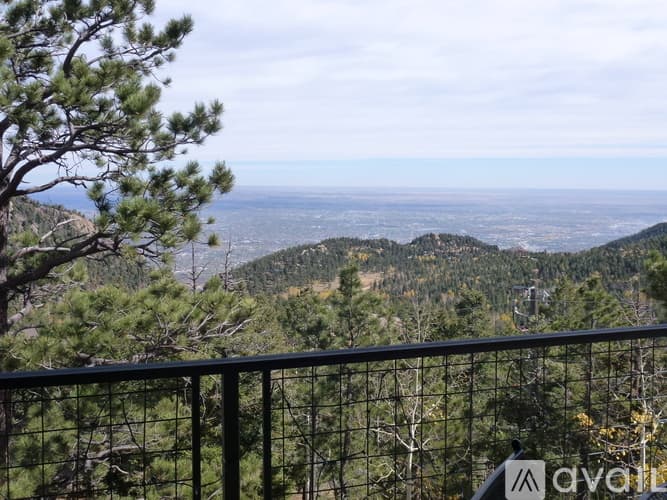 Manitou Springs House: 1405 Forest Road