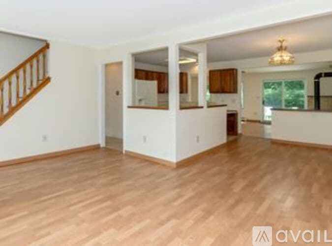 Norwalk House: 24 Friendly Road