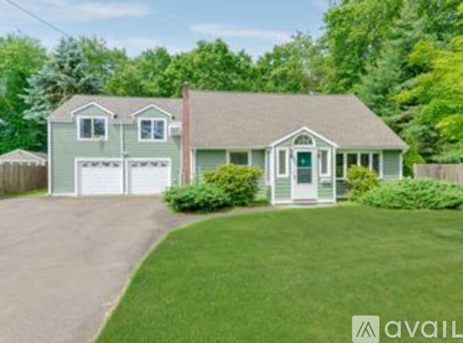 Norwalk House: 24 Friendly Road