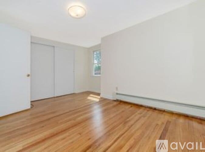 Norwalk House: 24 Friendly Road