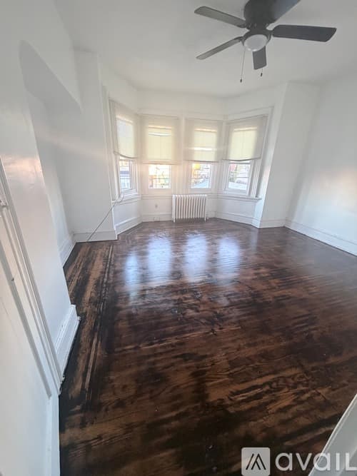 Philadelphia Apartment: 428 South 57th Street