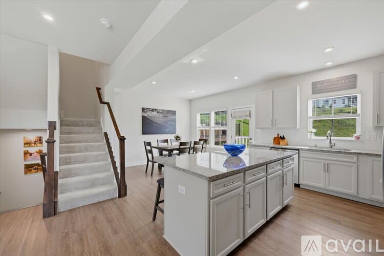 Canonsburg Townhome: 204 Filmore Dr