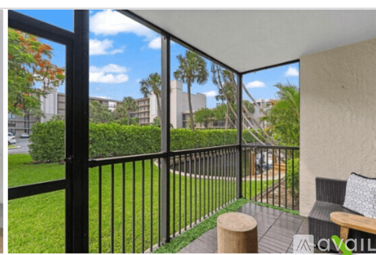 Boca Raton Condo: 16 Royal Palm Way