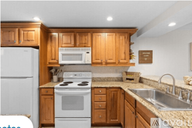 Boca Raton Condo: 16 Royal Palm Way