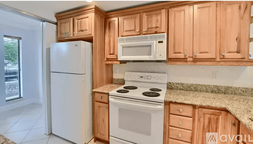 Boca Raton Condo: 16 Royal Palm Way