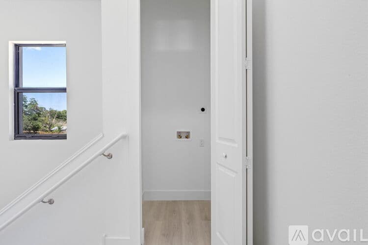 Tampa Townhome: 7015 N Central Ave