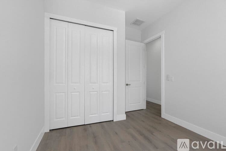 Tampa Townhome: 7015 N Central Ave